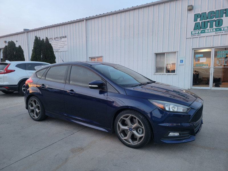 Used 2016 Ford Focus ST image 12