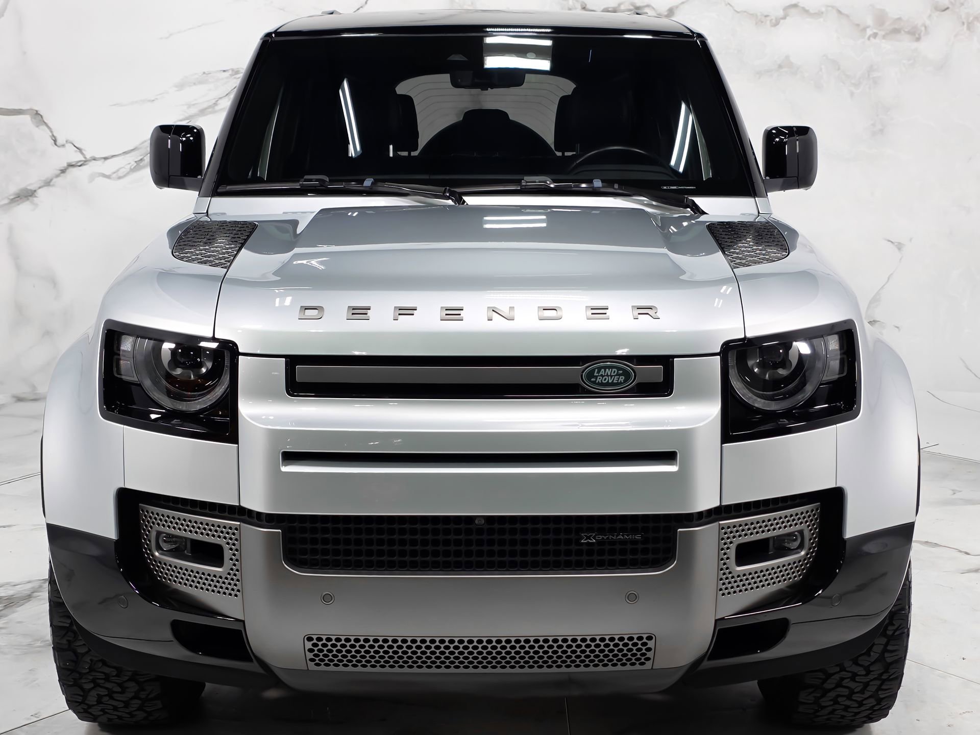 Used 2022 Land Rover Defender 110 X-Dynamic SE AWD/4WD image 8