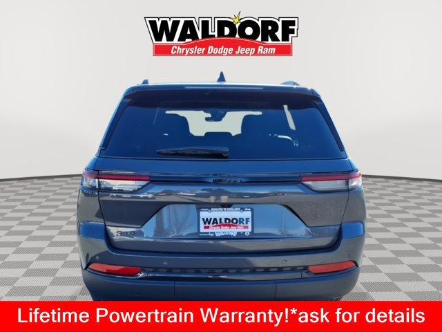 New 2025 Jeep Grand Cherokee 4WD image 3