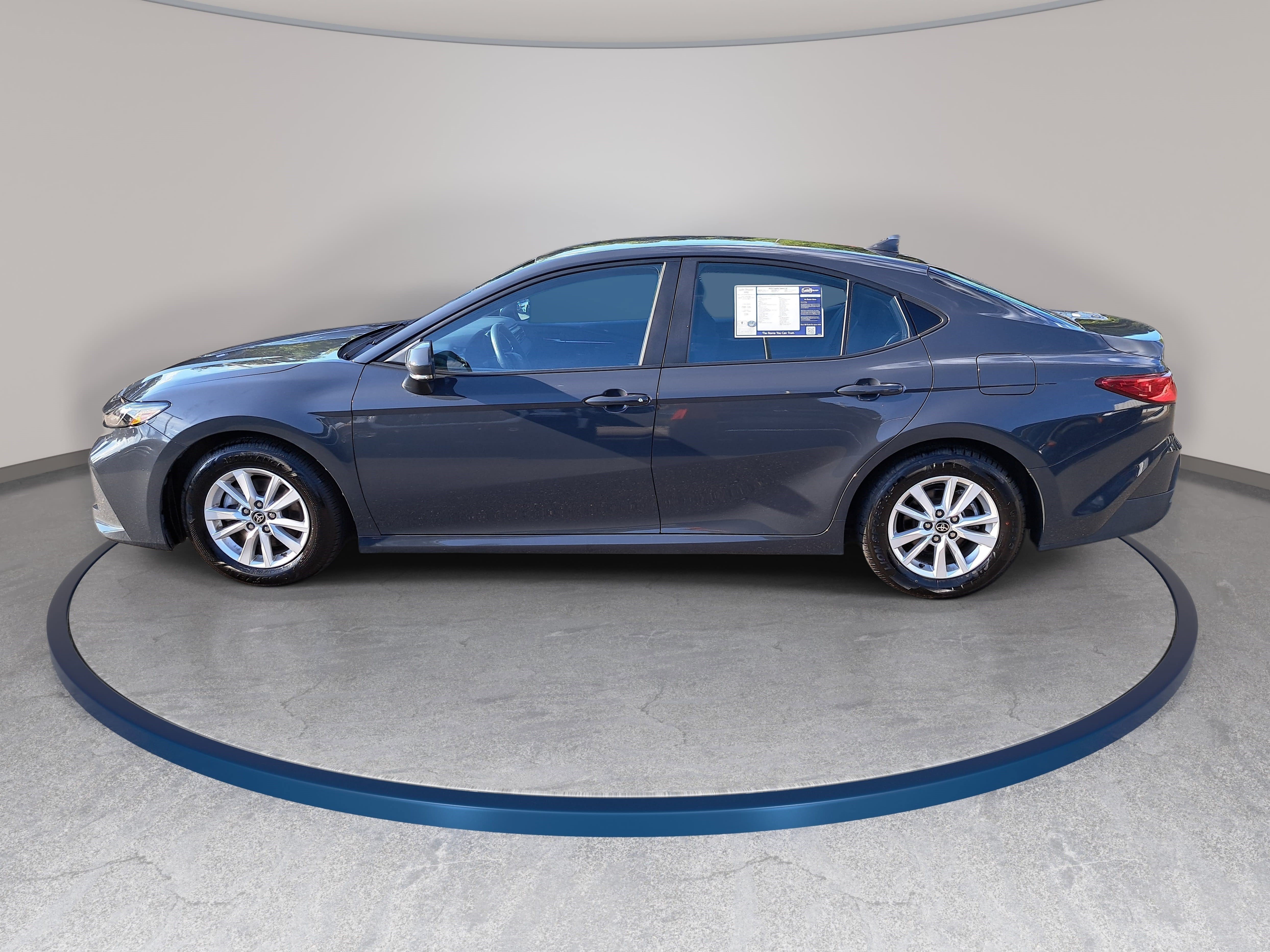 Used 2025 Toyota Camry LE FWD image 8