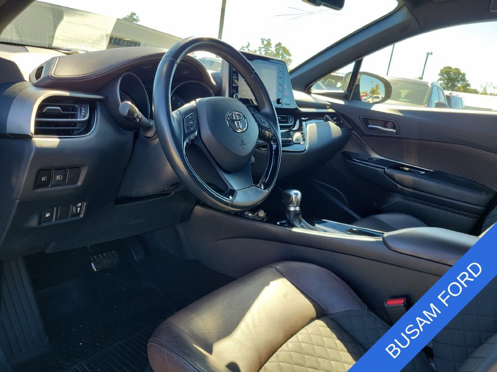 Used 2019 Toyota C-HR Limited FWD image 16