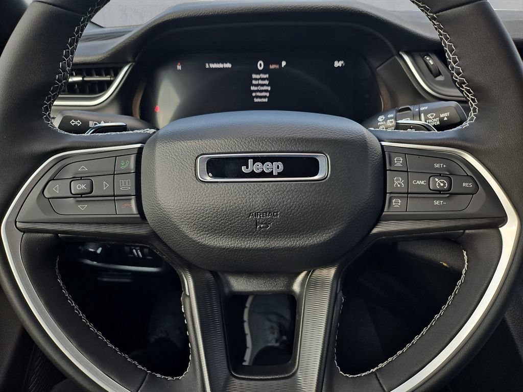 New 2025 Jeep Grand Cherokee Altitude image 23