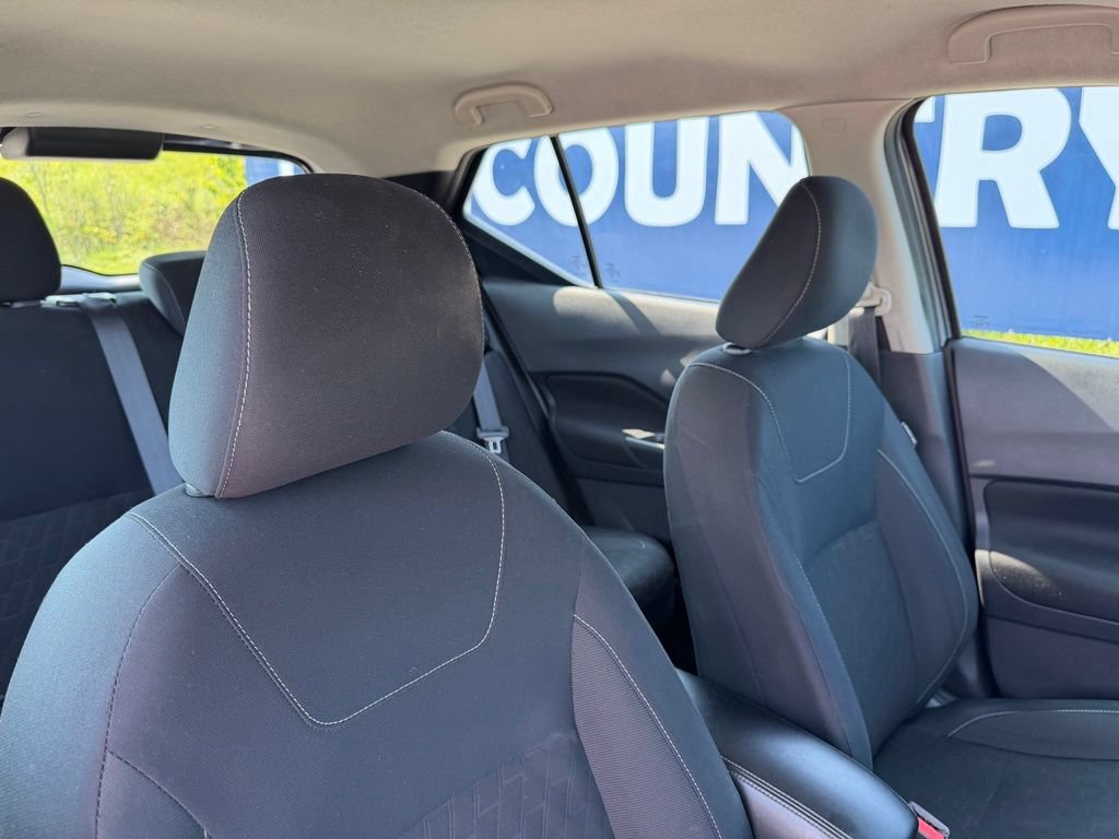 Used 2023 Nissan Kicks SV FWD image 26