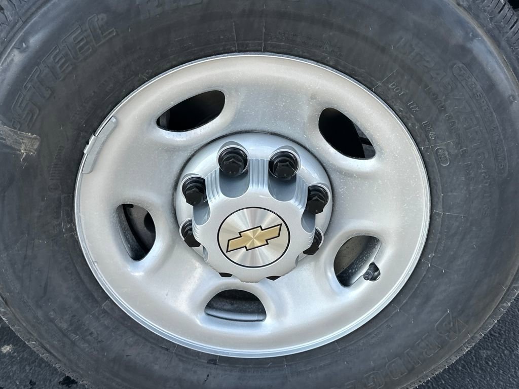 New 2025 Chevrolet Express 3500 Extended w/ Driver Convenience Package image 26