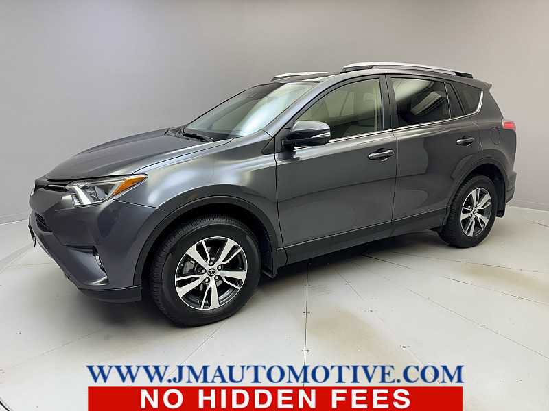 Used 2018 Toyota RAV4 XLE image 1
