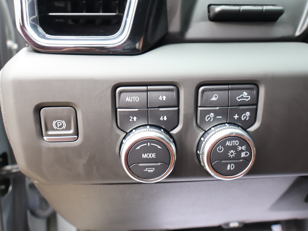 Used 2024 GMC Sierra 3500 Denali Ultimate AWD/4WD image 13