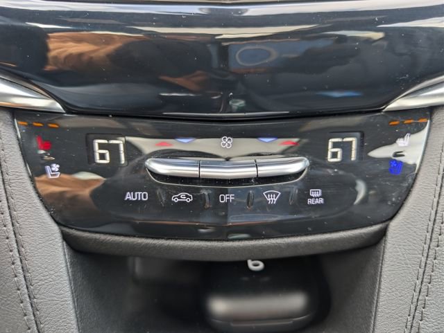 Used 2024 Cadillac XT6 Sport w/ Technology Package image 14