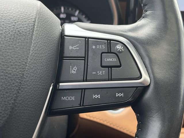 Used 2021 Toyota Highlander Platinum AWD/4WD image 31