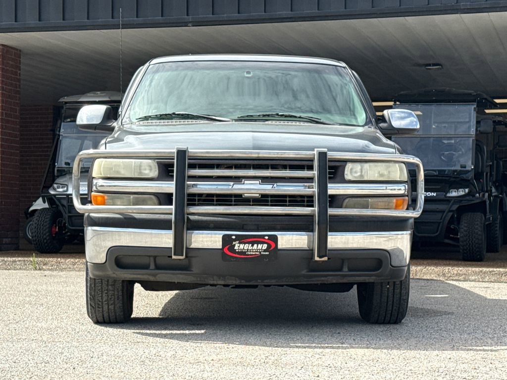 Used 1999 Chevrolet Silverado 2500 LS w/ Firm Ride Suspension Pkg RWD image 2