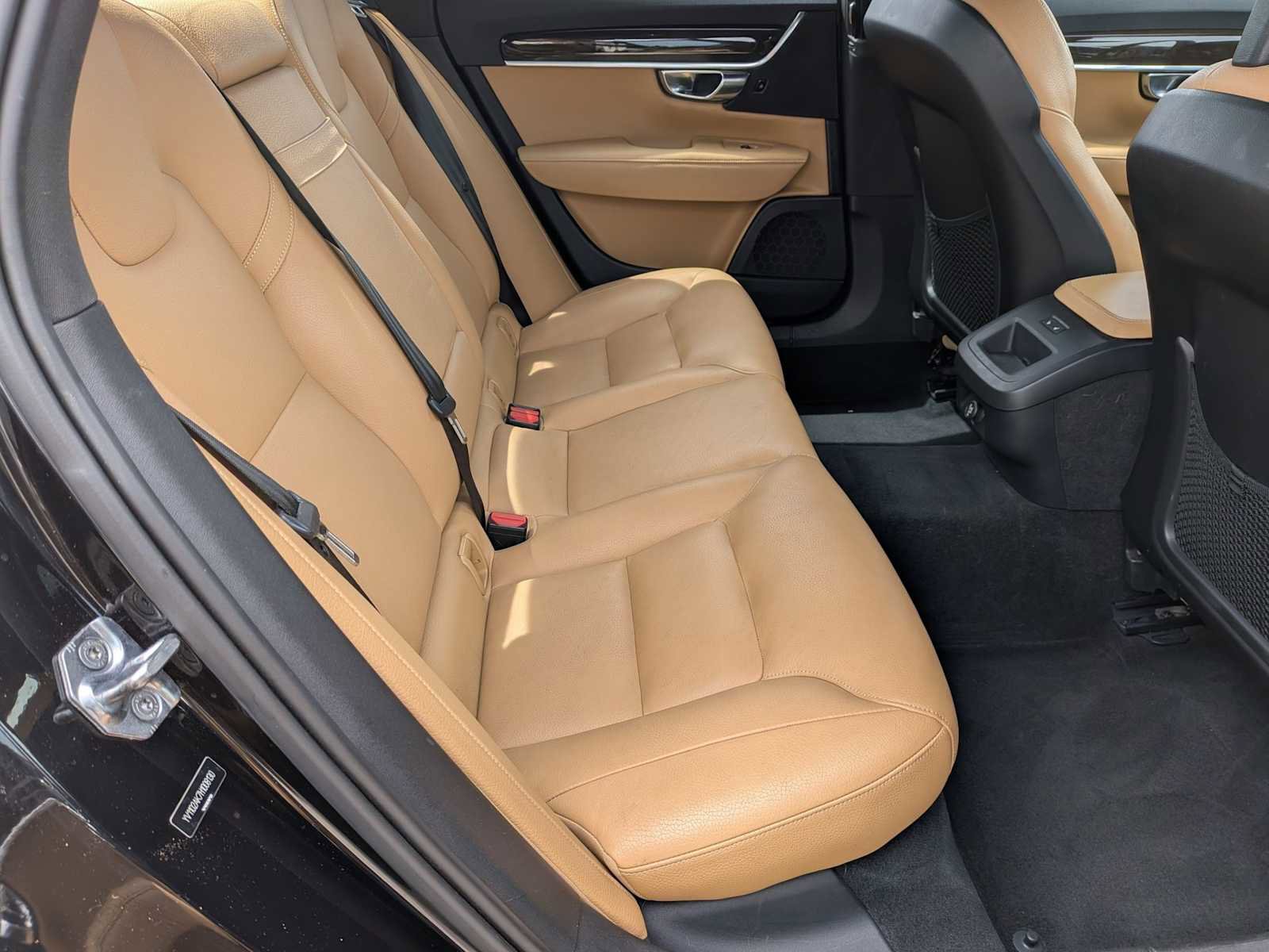 Used 2017 Volvo S90 T5 Momentum w/ Convenience Package FWD image 20