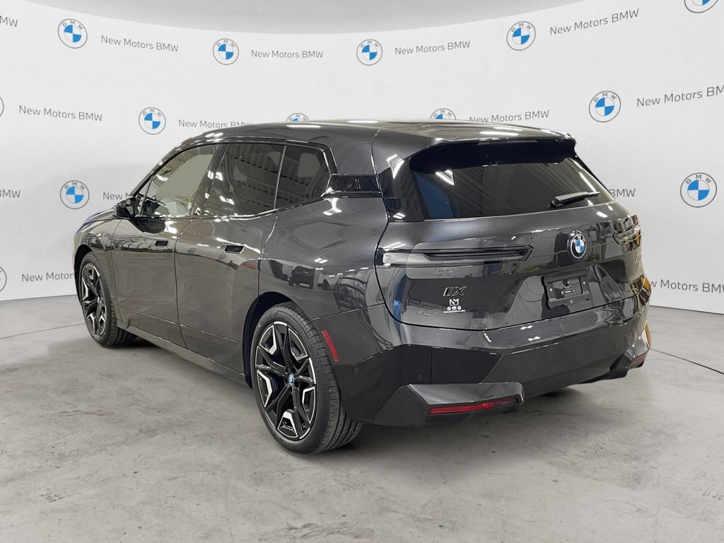 Certified 2025 BMW iX M60 AWD/4WD image 3