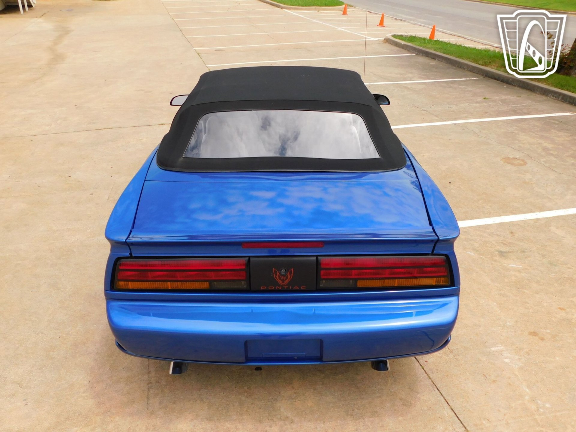 Used 1991 Pontiac Firebird Convertible image 21