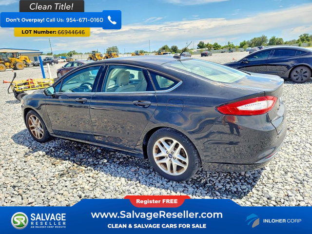 Used 2014 Ford Fusion SE FWD image 3