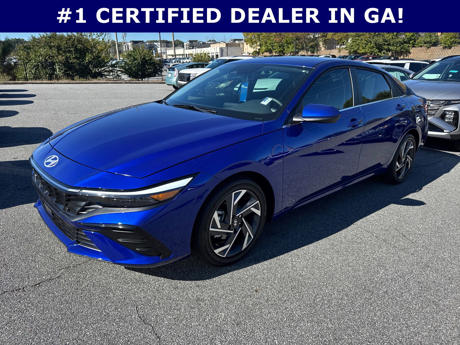 Certified 2025 Hyundai Elantra SEL image 3