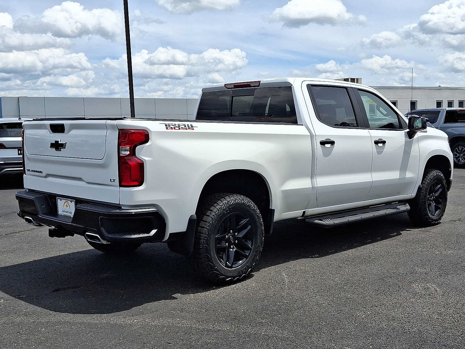 Used 2024 Chevrolet Silverado 1500 LT Trail Boss w/ Convenience Package II AWD/4WD image 7