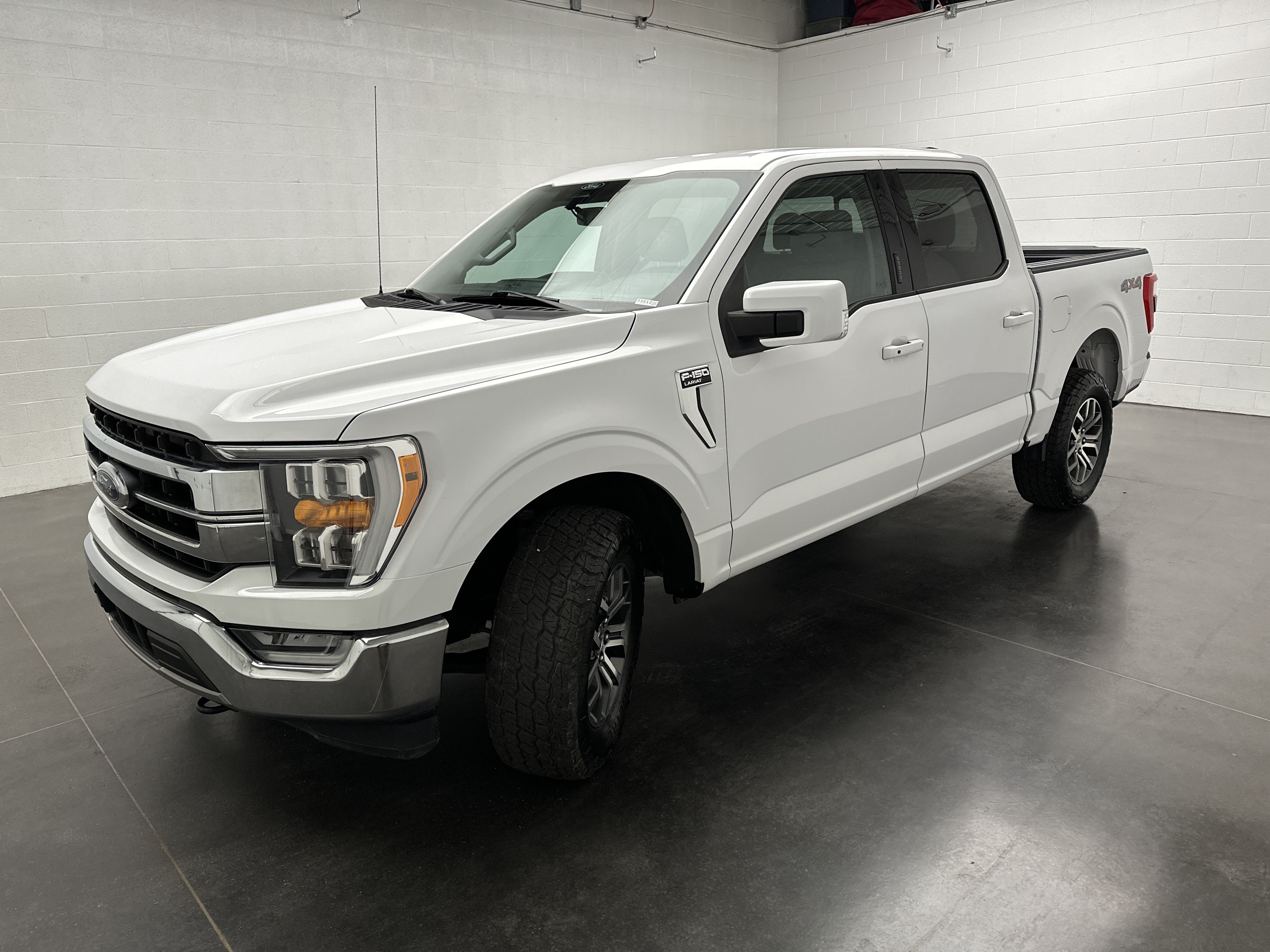 Used 2021 Ford F150 Lariat w/ Equipment Group 501A Mid AWD/4WD image 4