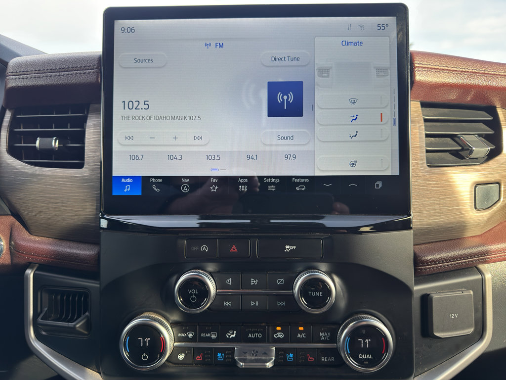 Used 2024 Ford Expedition Max Limited image 18