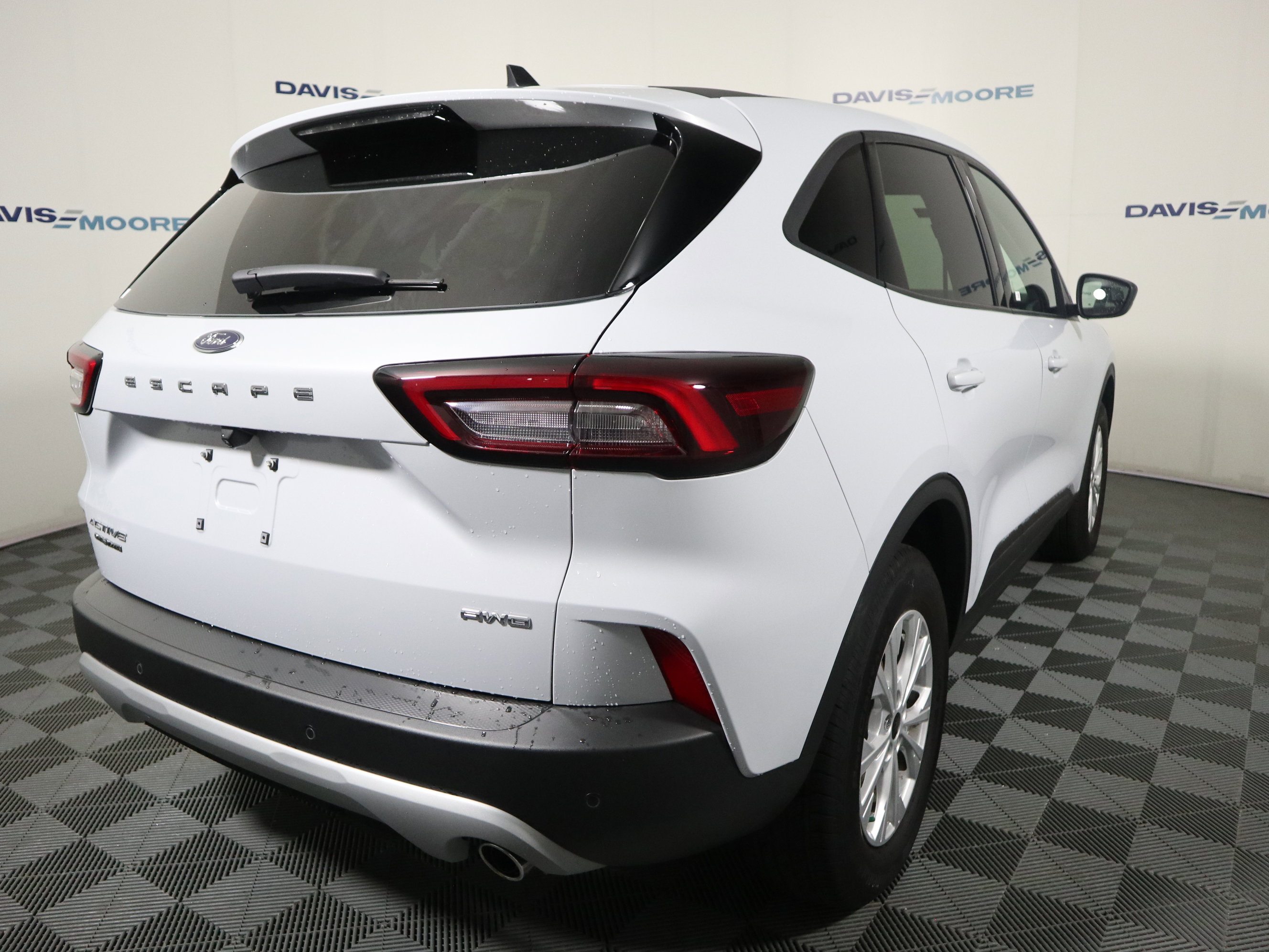 Used 2025 Ford Escape Active w/ Tech Pack #1 AWD/4WD image 5