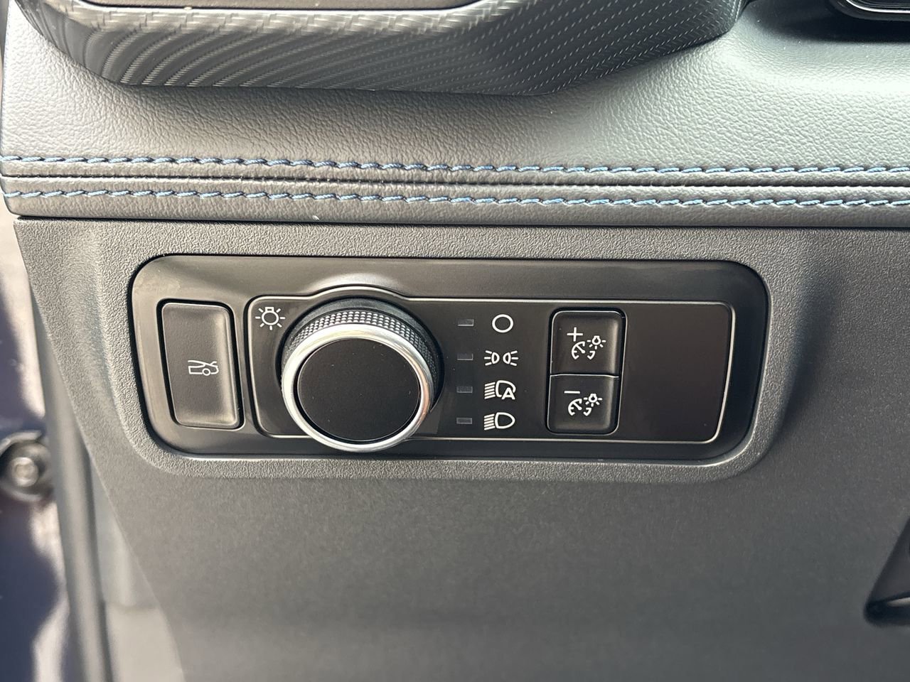 Used 2025 Ford Mustang Dark Horse image 25