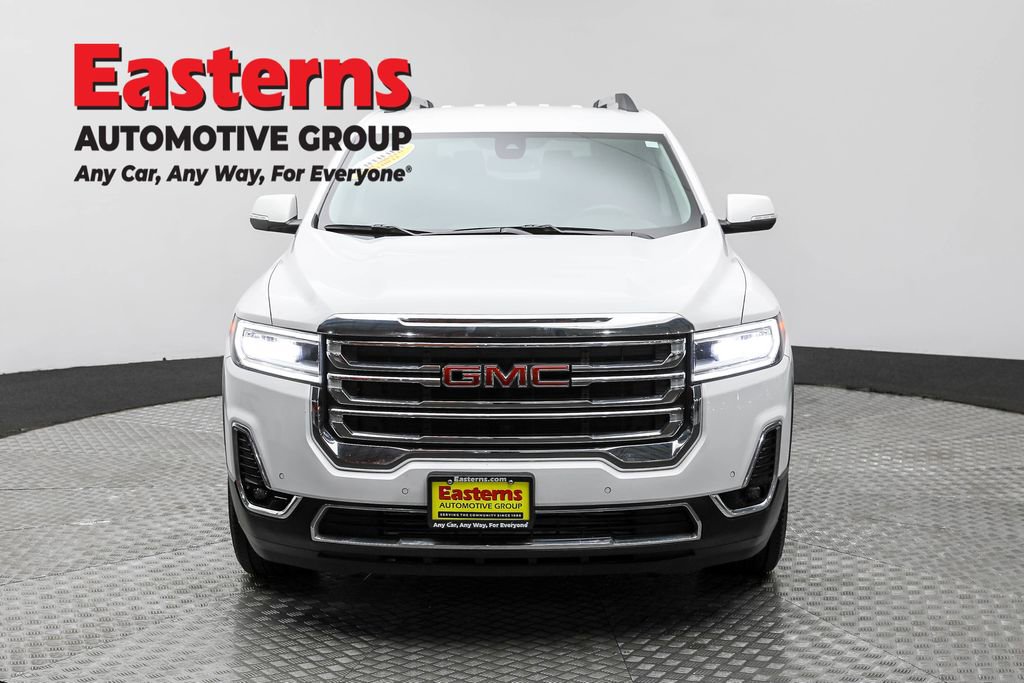 Used 2023 GMC Acadia SLT image 2