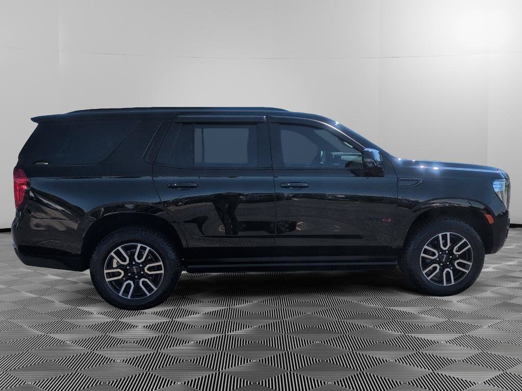 Used 2023 GMC Yukon AT4 w/ AT4 Premium Package AWD/4WD image 7