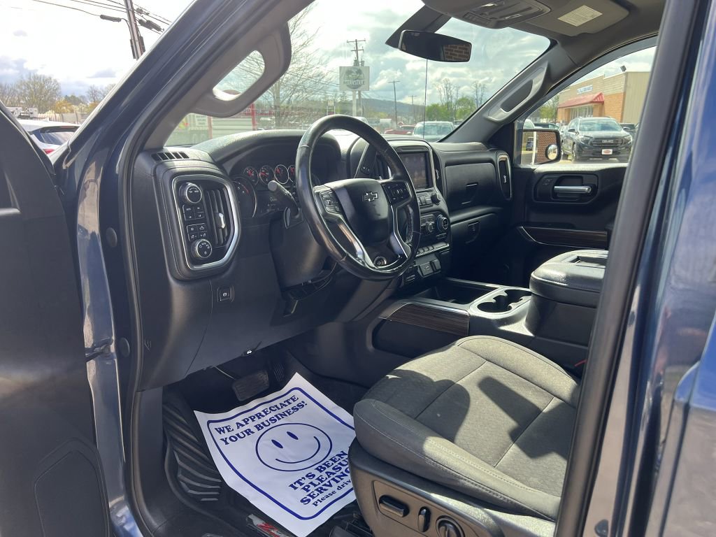 Used 2021 Chevrolet Silverado 1500 LT Trail Boss w/ Bed Protection Package AWD/4WD image 18