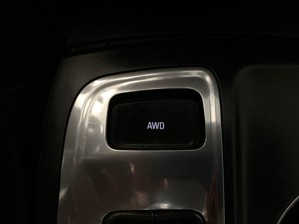 Used 2019 Chevrolet Equinox LT AWD/4WD image 25