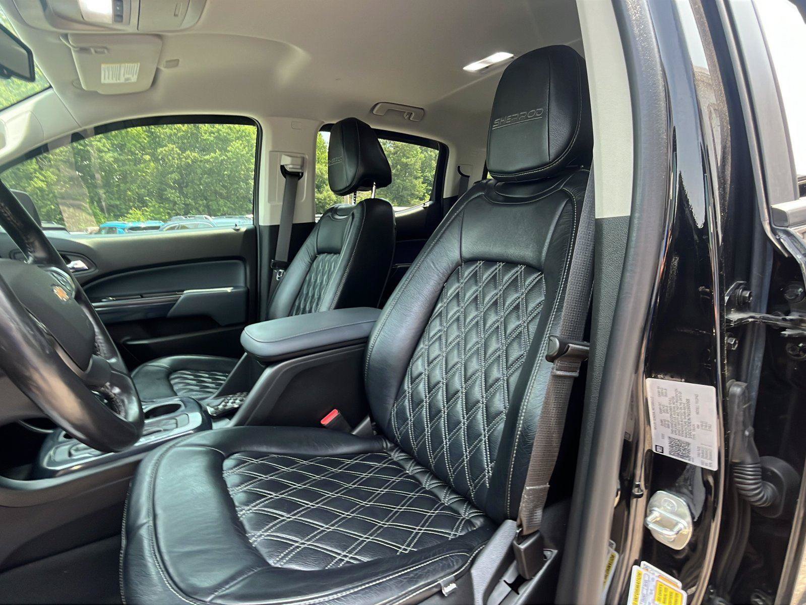 Used 2022 Chevrolet Colorado Z71 w/ Safety Package AWD/4WD image 18