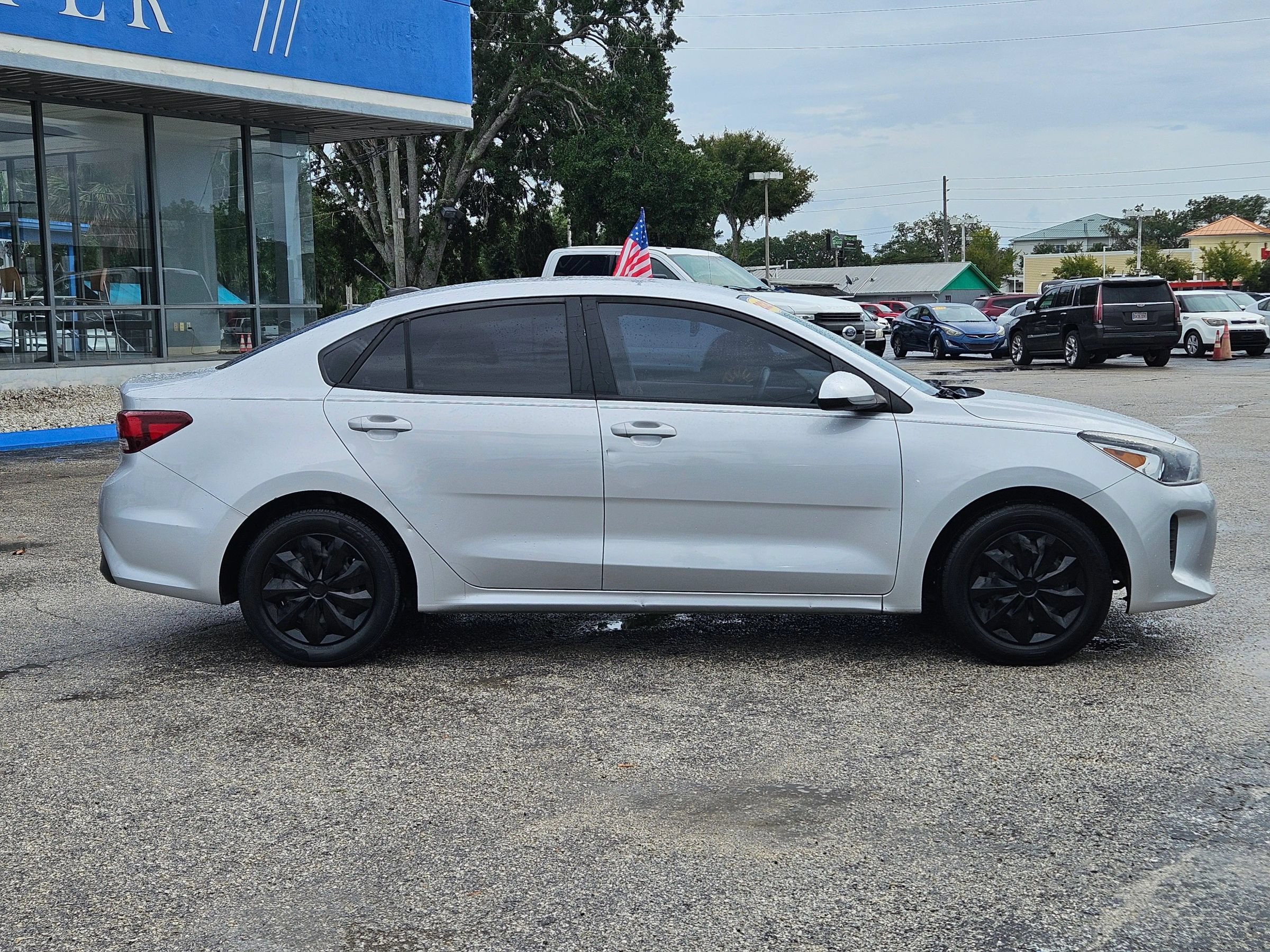 Used 2020 Kia Rio S FWD image 8
