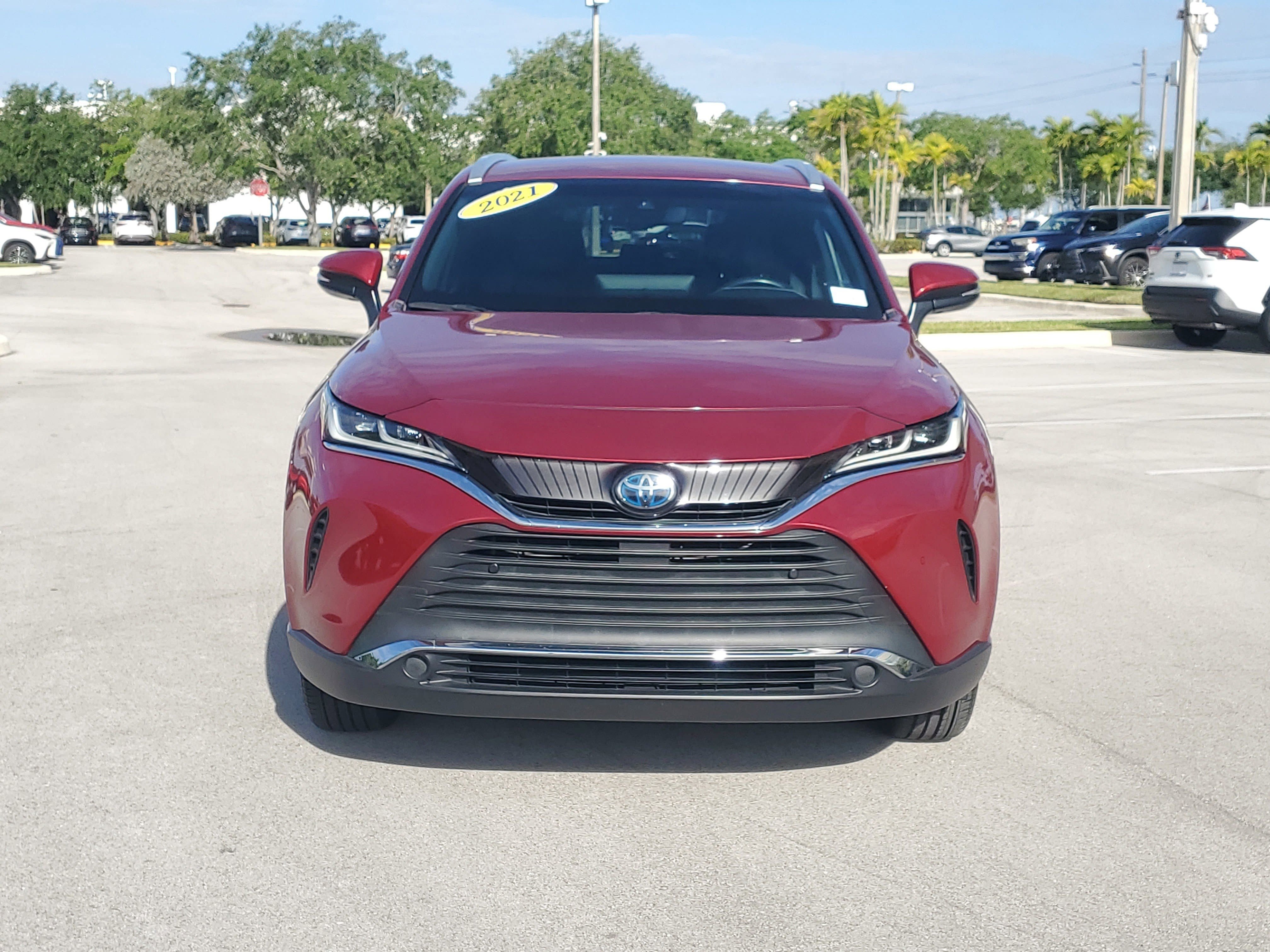 Certified 2021 Toyota Venza XLE w/ Softex Package AWD/4WD image 8