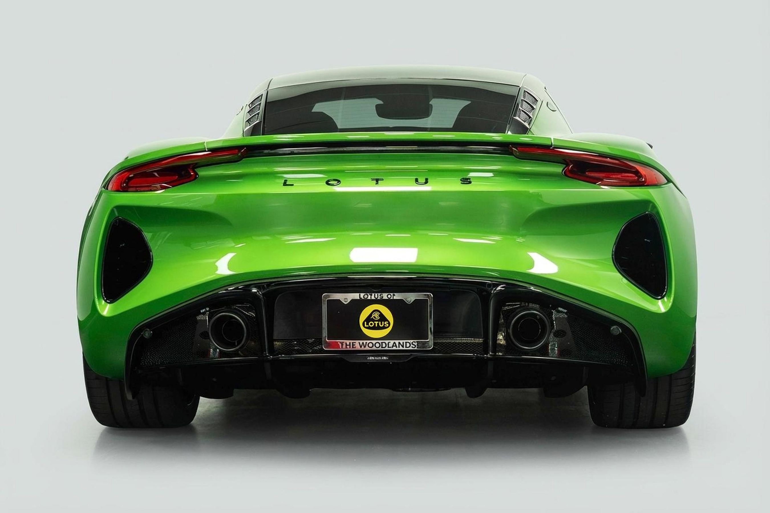 New 2026 Lotus Emira SE image 11