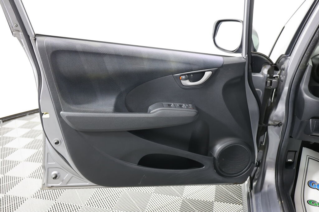 Used 2009 Honda Fit Sport image 12