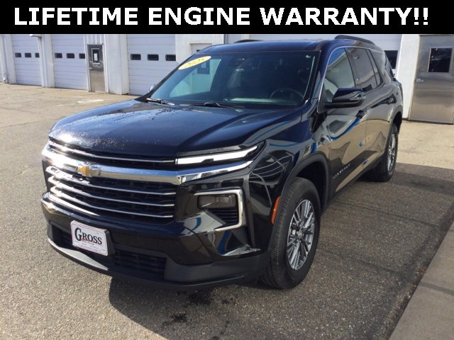 Used 2025 Chevrolet Traverse LT image 4