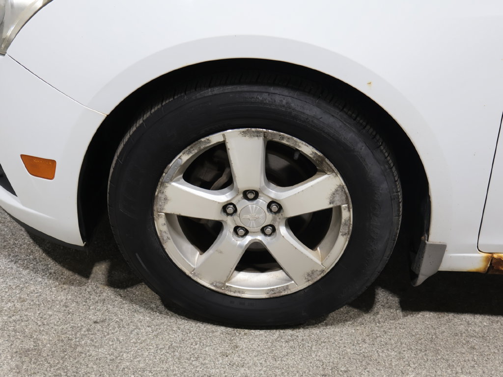 Used 2012 Chevrolet Cruze LT FWD image 20
