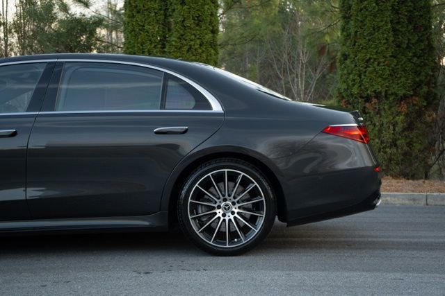 Used 2021 Mercedes-Benz S 580 4MATIC Sedan w/ AMG Line image 7