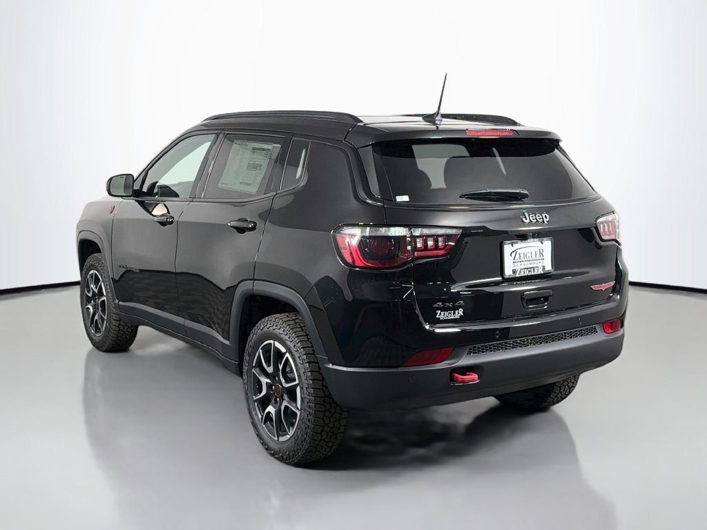 New 2026 Jeep Compass Trailhawk w/ Sun, Sound & Navigation Group AWD/4WD image 5