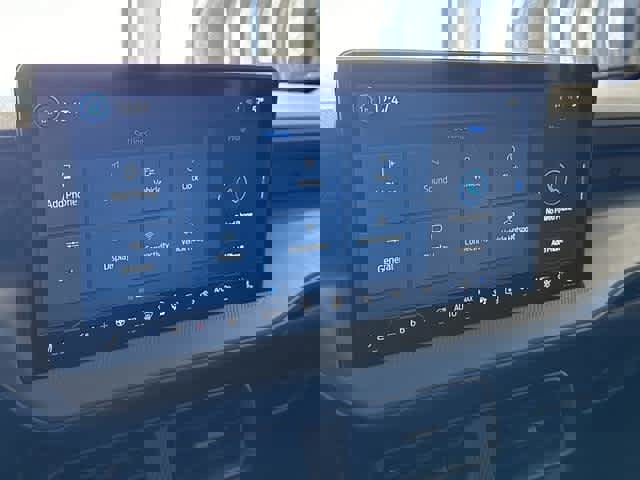 New 2025 Ford Maverick XLT w/ XLT Luxury Package image 21