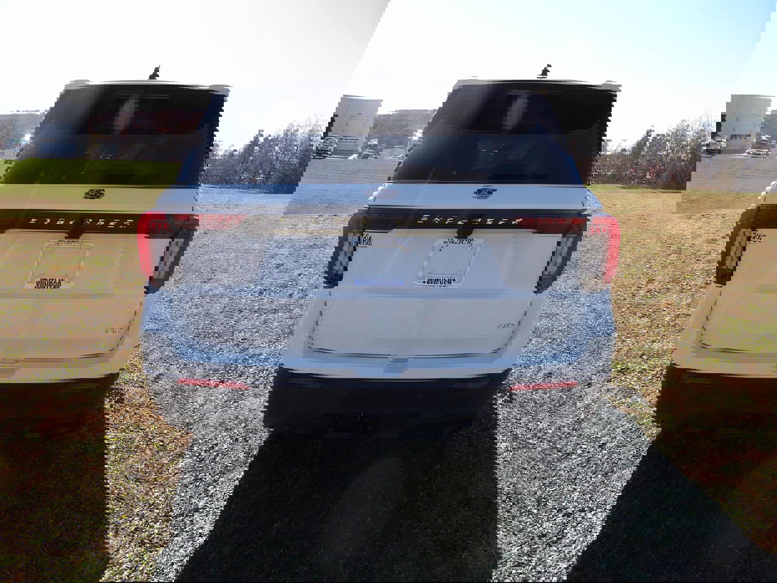 New 2026 Ford Explorer Active image 7