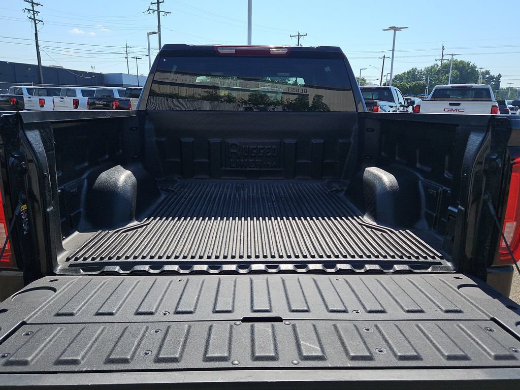 Used 2026 GMC Sierra 1500 SLT AWD/4WD image 8