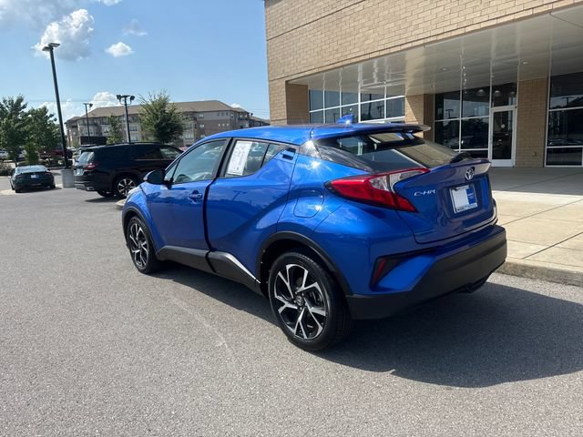 Used 2021 Toyota C-HR XLE FWD image 2