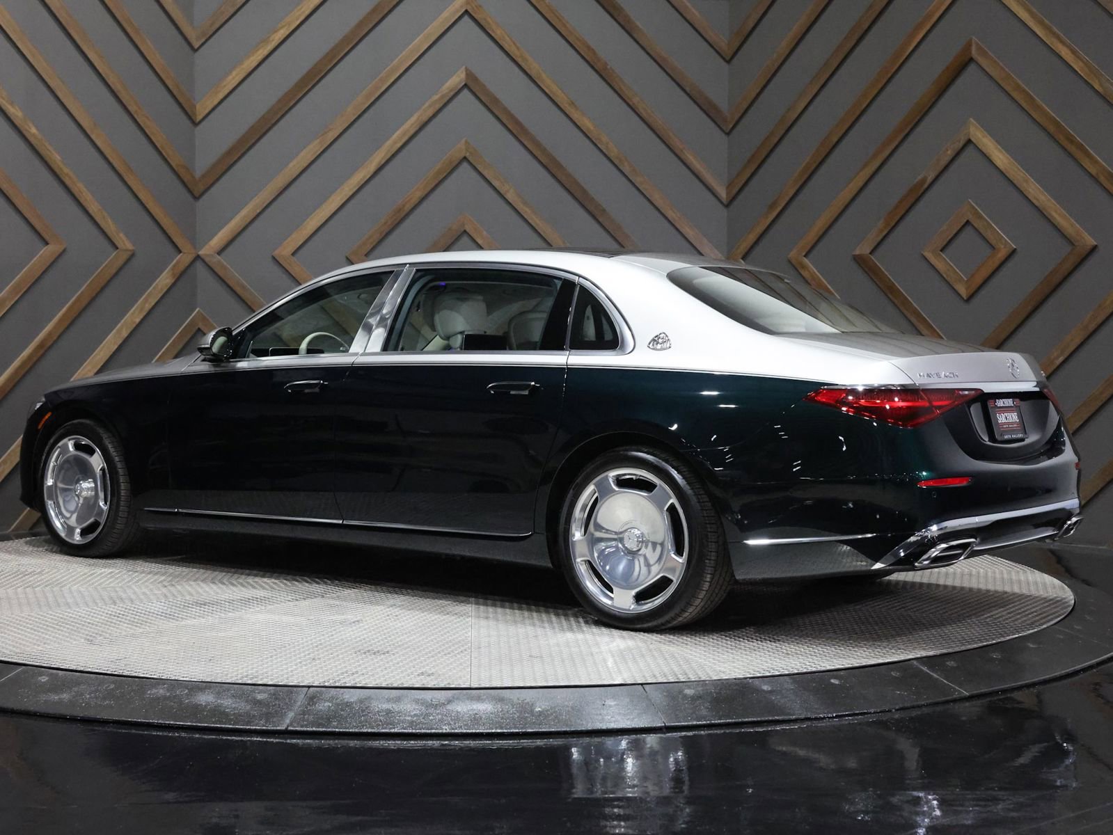 Used 2024 Mercedes-Benz Maybach S 580 4MATIC image 8