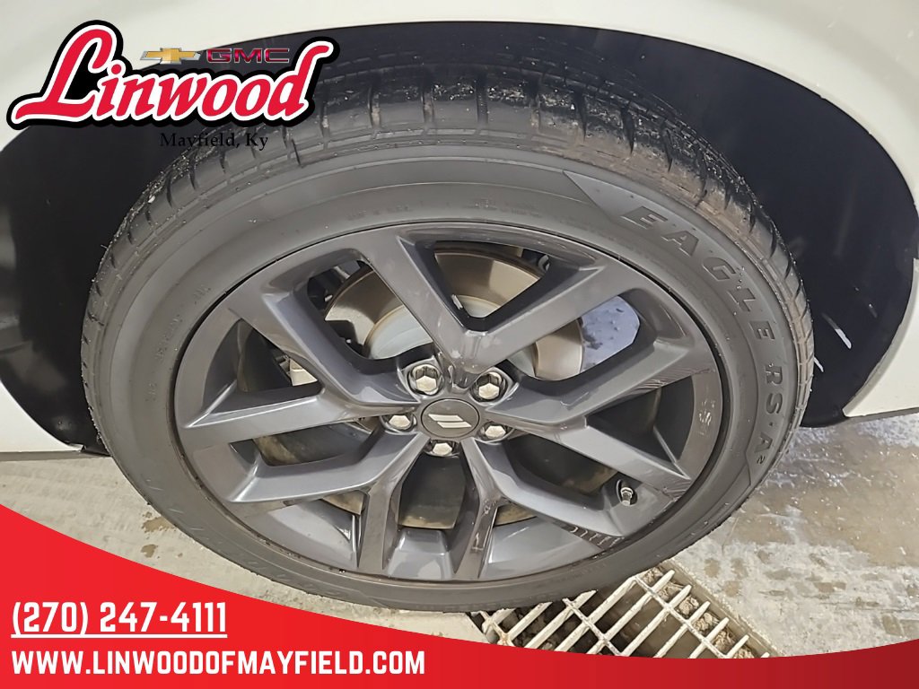 Used 2023 Dodge Challenger R/T w/ Plus Package image 7