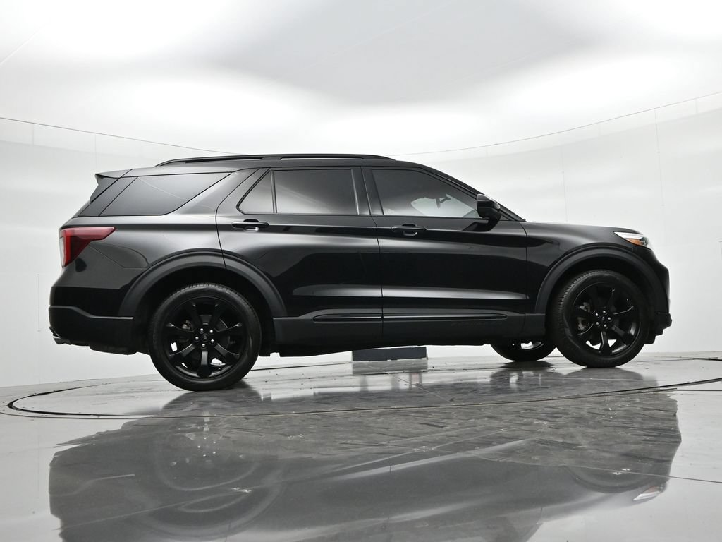 Used 2023 Ford Explorer ST-Line w/ Class IV Trailer Tow Package AWD/4WD image 22