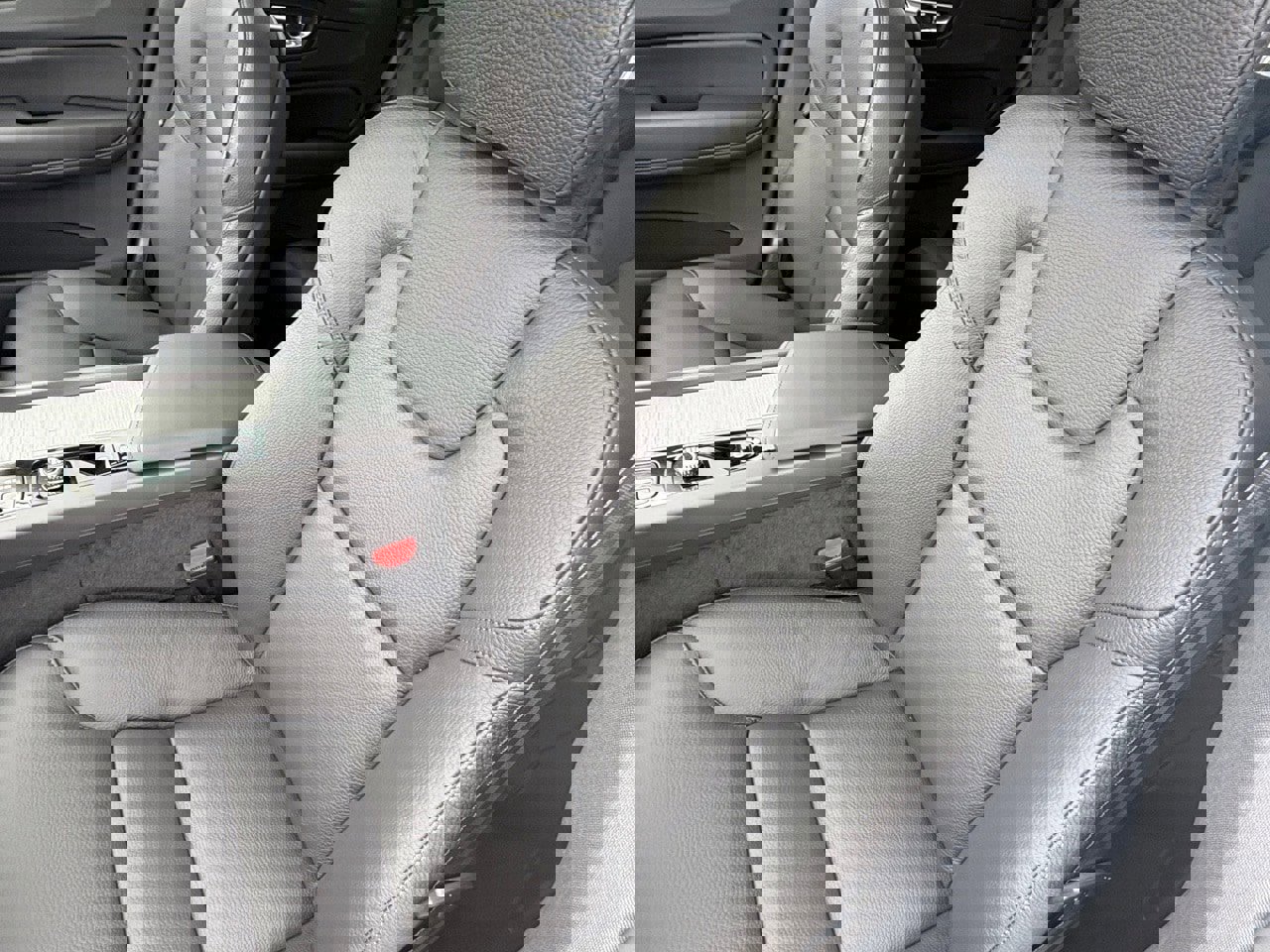 New 2025 Volvo XC60 T8 Plus w/ Protection Package Premier image 16