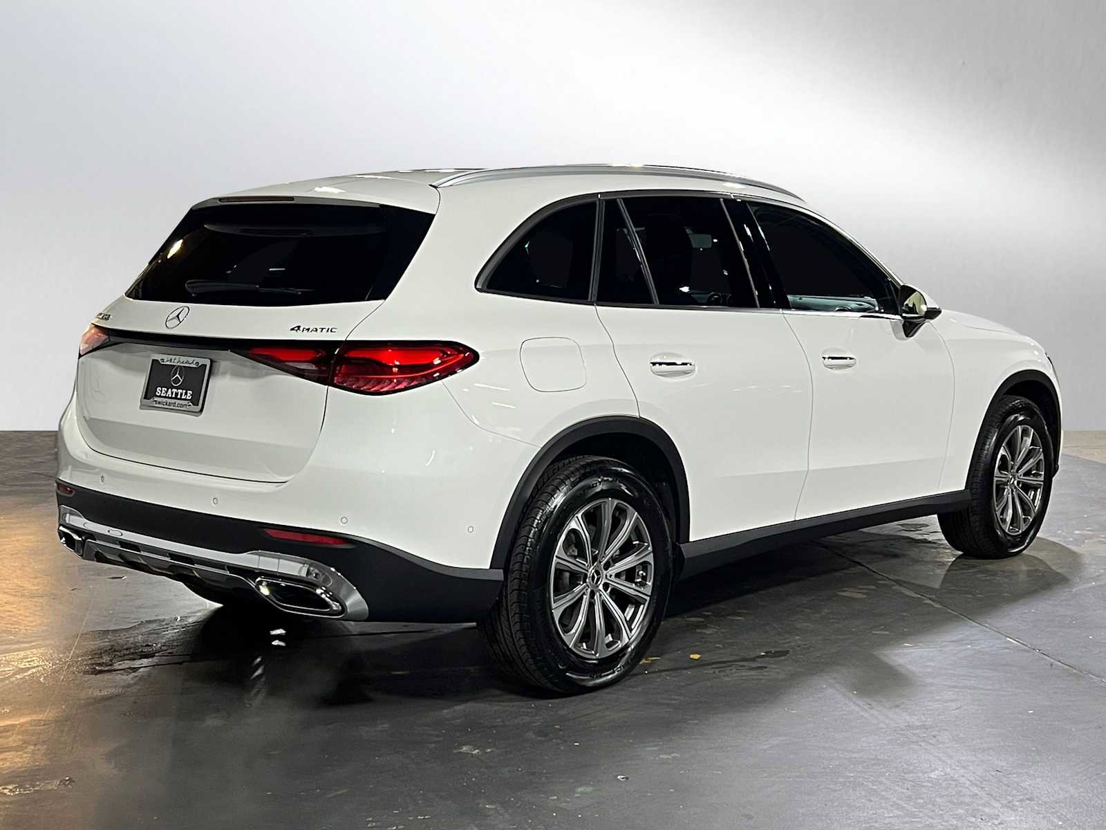 Certified 2025 Mercedes-Benz GLC 300 4MATIC image 3