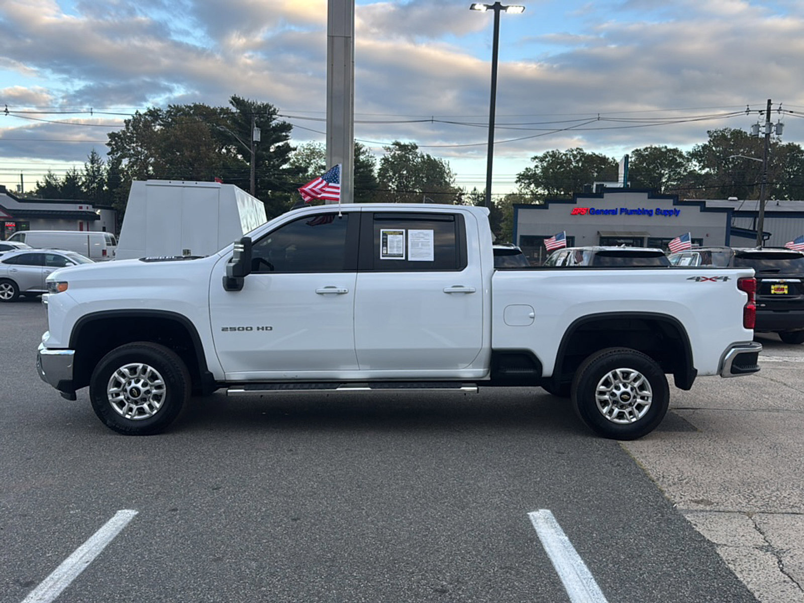 Used 2025 Chevrolet Silverado 2500 LT w/ Convenience Package image 7