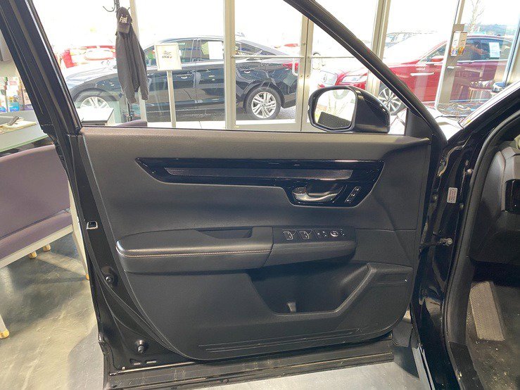 Used 2023 Honda CR-V Sport Touring image 10