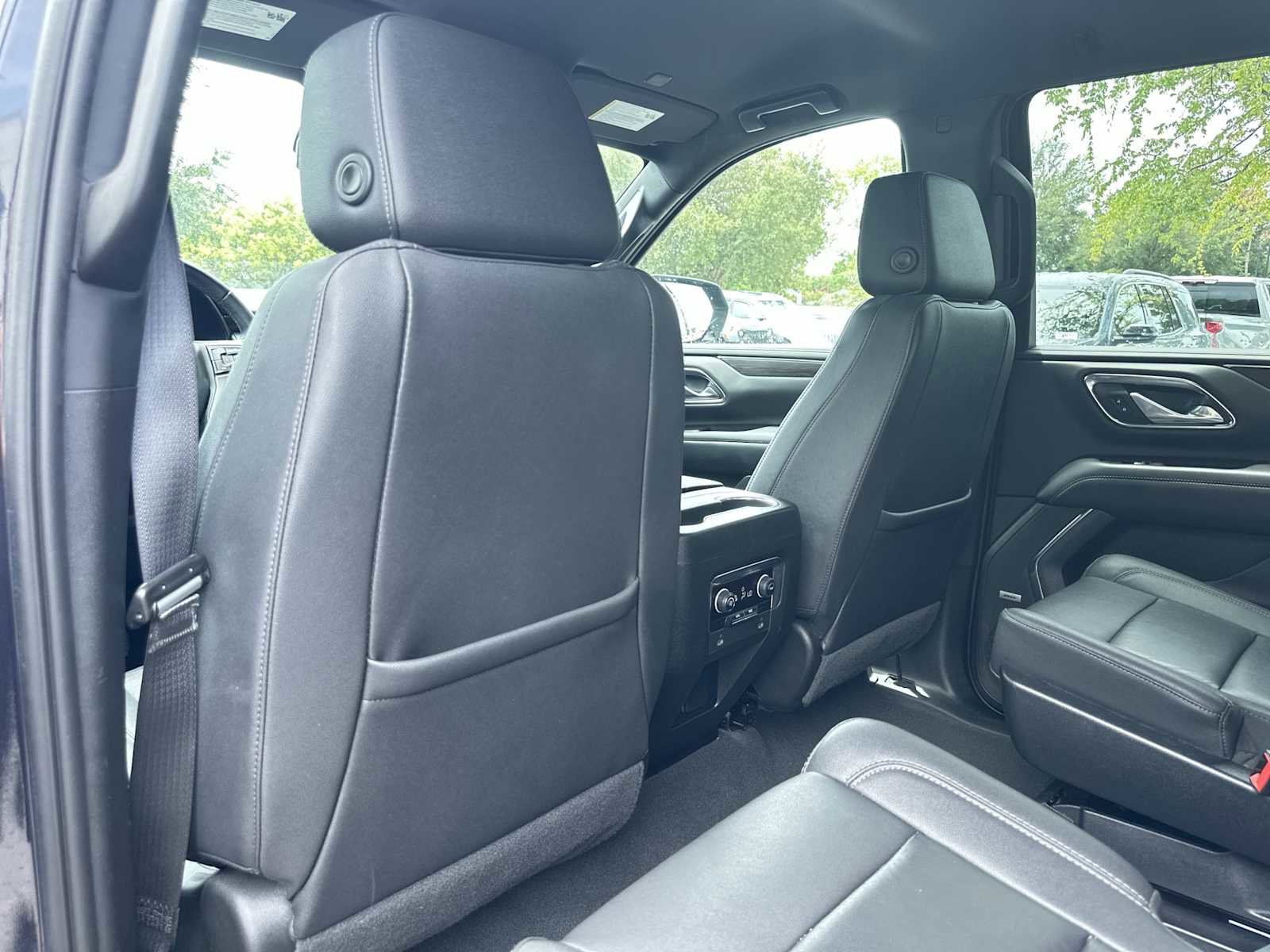 Used 2023 Chevrolet Tahoe LT RWD image 16