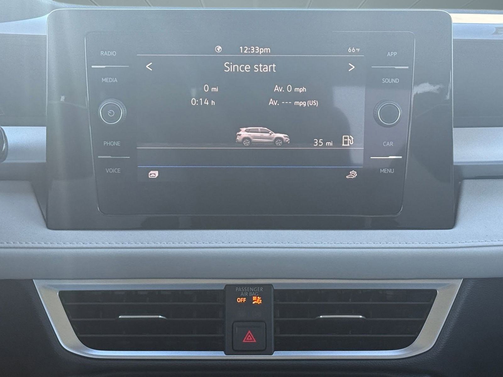 New 2026 Volkswagen Taos SE image 22