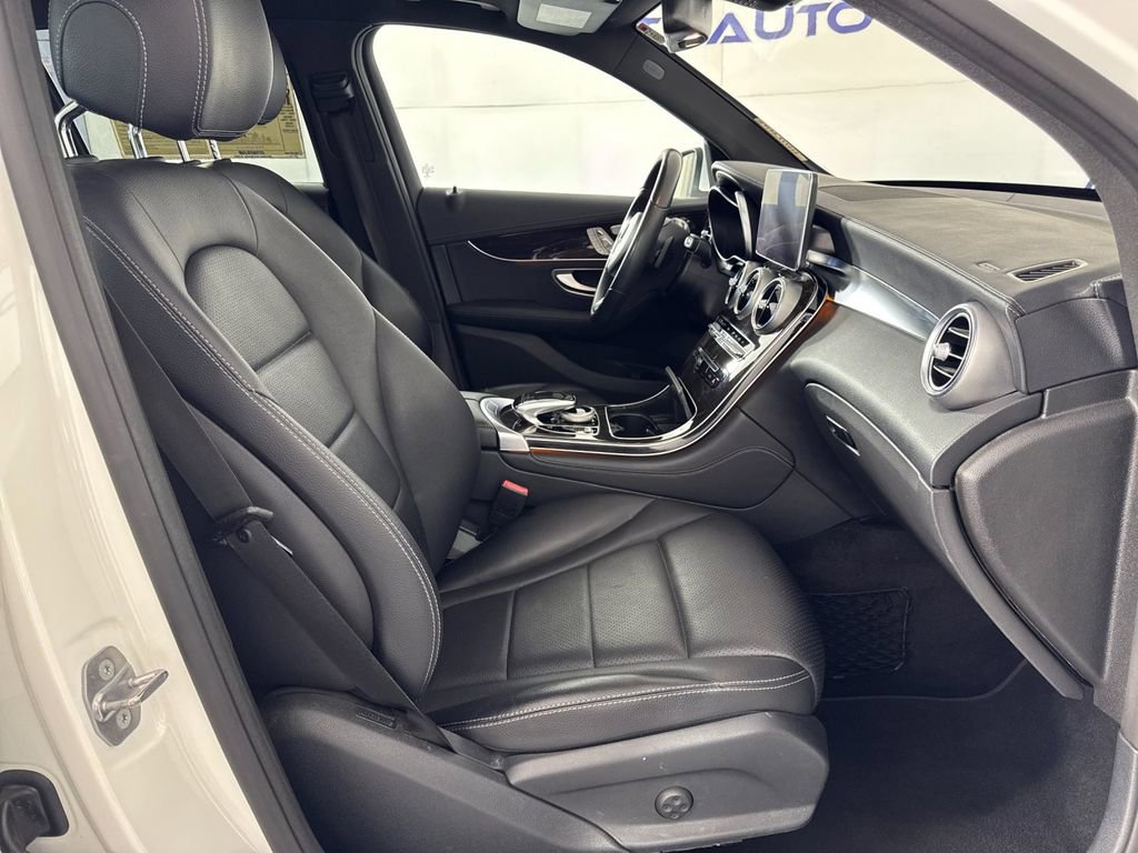 Used 2017 Mercedes-Benz GLC 300 image 41